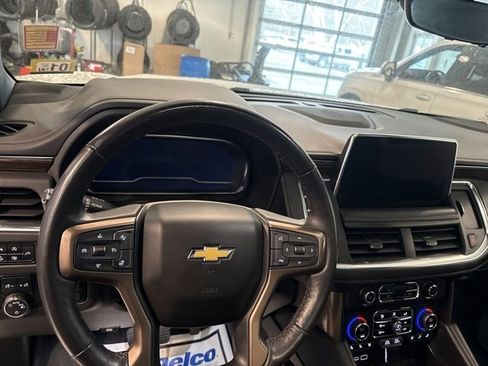 Used 2022 Chevrolet Suburban High Country w/ Max Trailering Package image 12