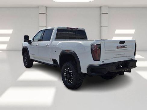 New 2026 GMC Sierra 2500 AT4X AWD/4WD image 3