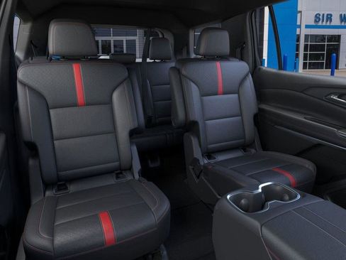 Used 2026 Chevrolet Traverse RS image 18