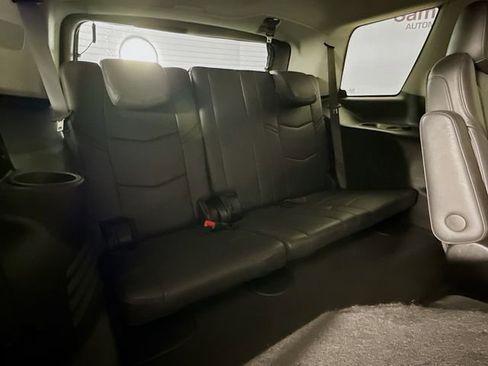 Used 2019 Cadillac Escalade Premium Luxury w/ Escalade Sport Edition image 30