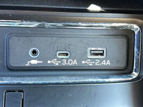 Certified 2025 Subaru Ascent Premium AWD/4WD image 20