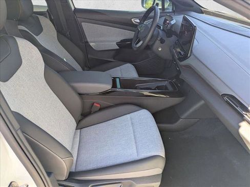 Used 2023 Volkswagen ID.4 Pro image 21