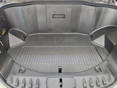 Used 2023 Ford F150 Lightning Lariat AWD/4WD image 23