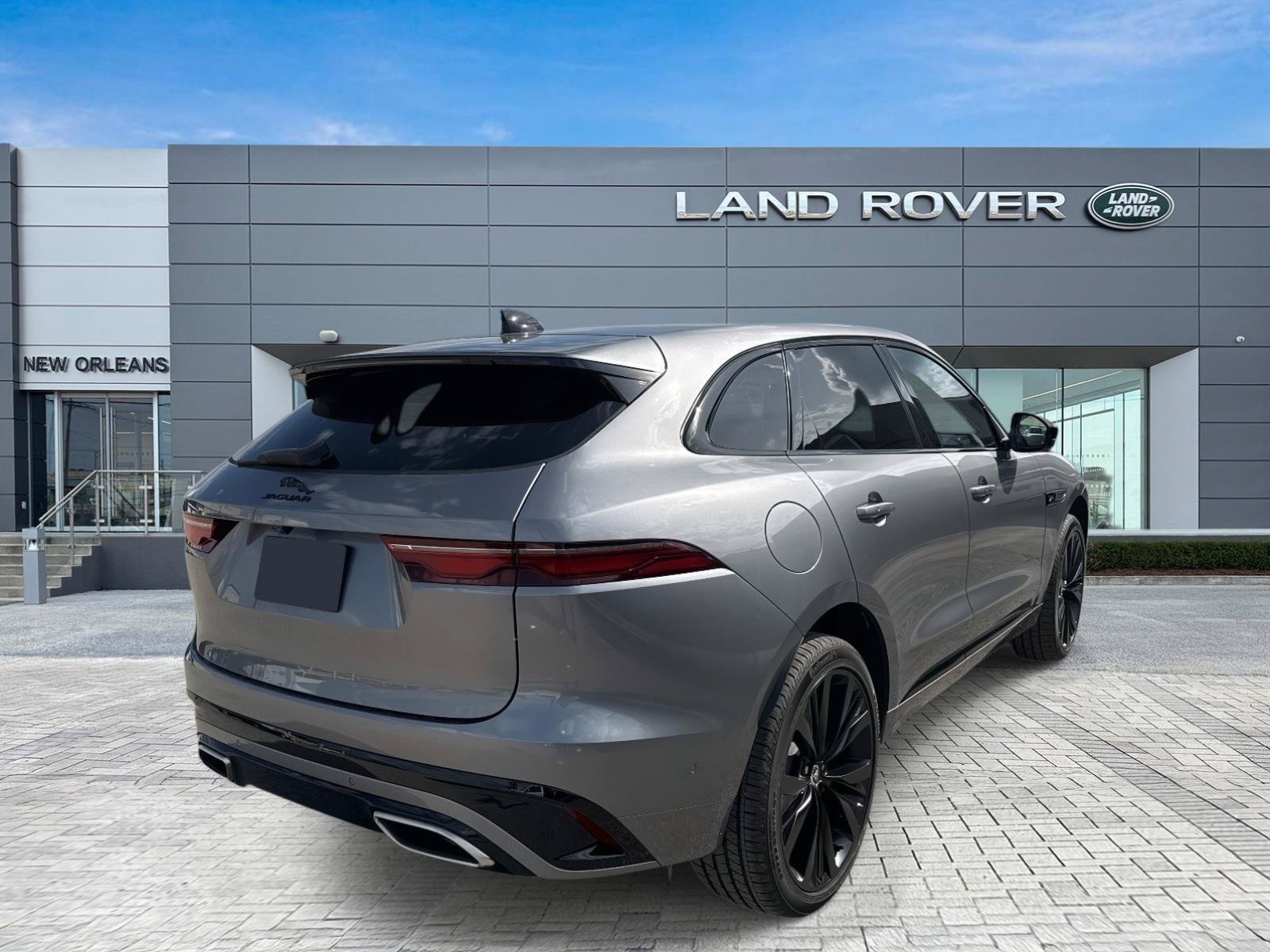 New 2025 Jaguar F-PACE R-Dynamic S AWD/4WD image 5