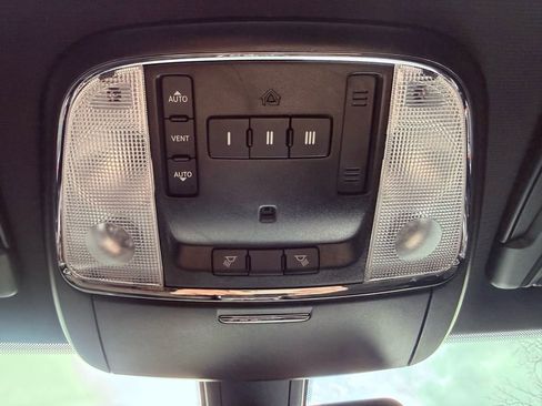 Used 2021 Dodge Charger Scat Pack image 38