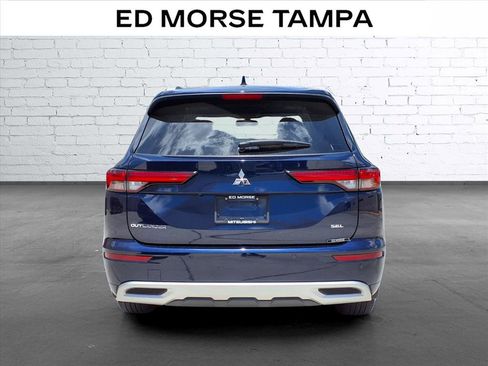 Used 2024 Mitsubishi Outlander SEL FWD image 4