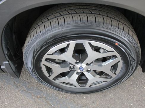 Used 2024 Subaru Forester Premium AWD/4WD image 61
