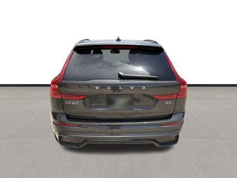 Used 2024 Volvo XC60 B5 Plus AWD/4WD image 6