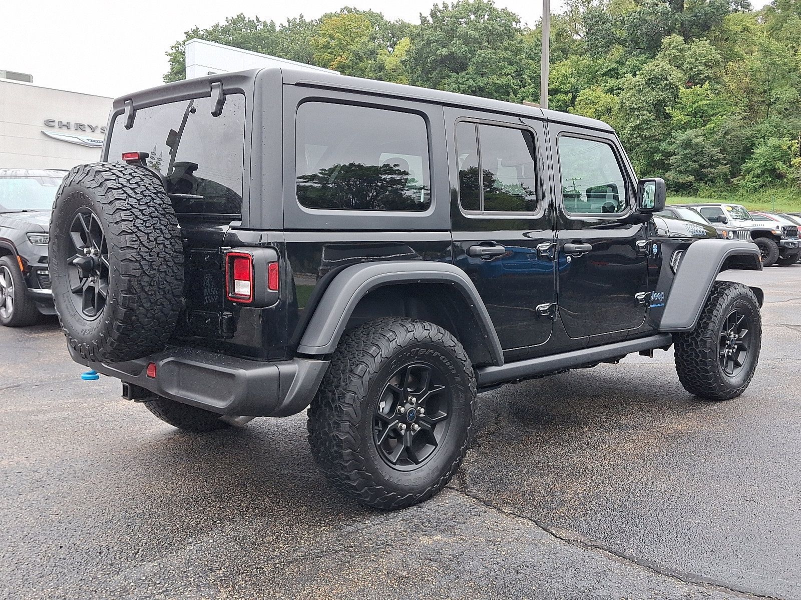 Certified 2024 Jeep Wrangler Unlimited AWD/4WD image 4