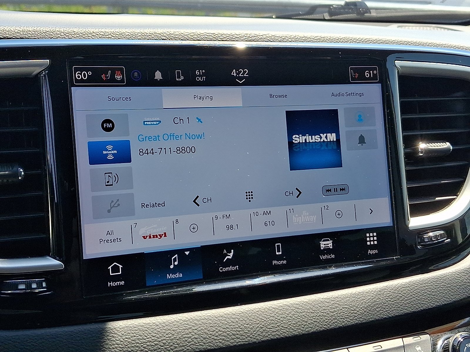 Certified 2023 Chrysler Pacifica Touring-L FWD image 17