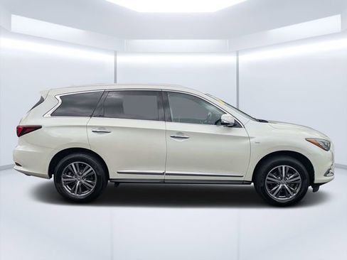 Used 2019 INFINITI QX60 Luxe w/ Essential Package AWD/4WD image 2