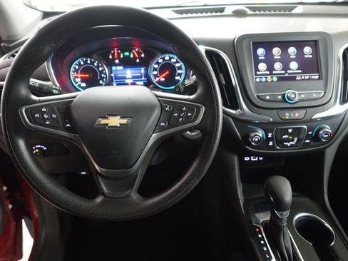 Used 2023 Chevrolet Equinox LT FWD image 11