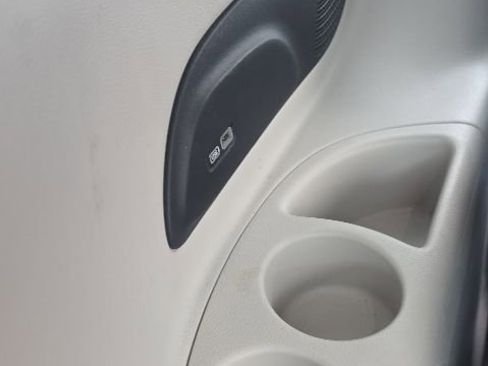 Used 2019 Chrysler Pacifica Touring-L Plus w/ Tire & Wheel Group FWD image 27