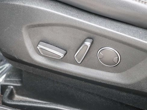 Used 2019 Ford Edge SEL w/ Equipment Group 201A FWD image 21