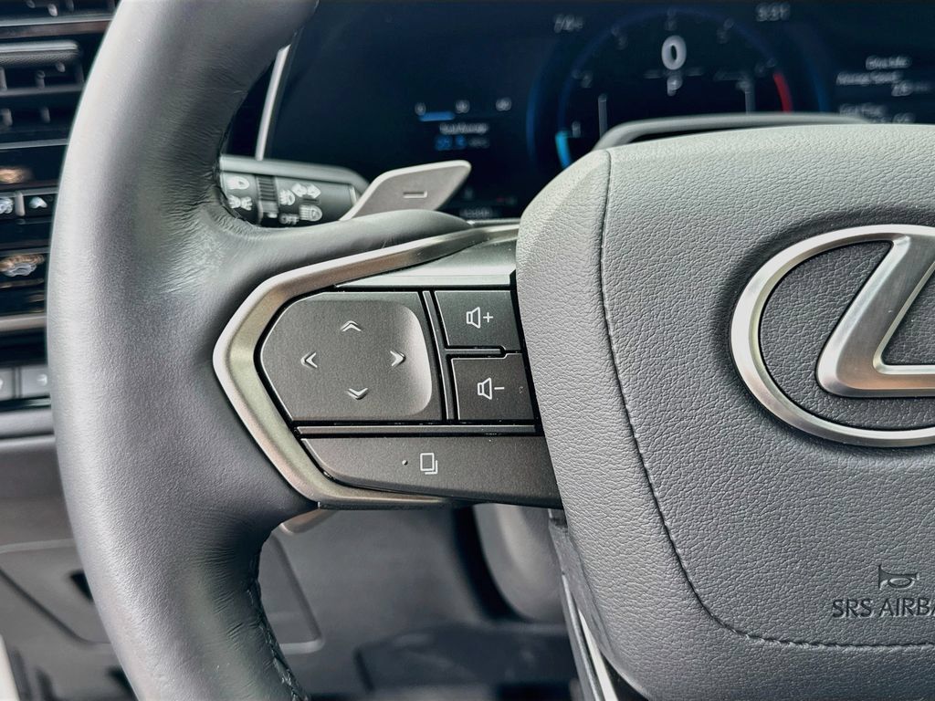 Used 2025 Lexus TX 350 AWD w/ Technology Package image 12