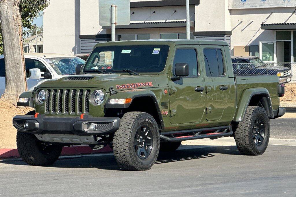 Used 2023 Jeep Gladiator Mojave w/ Cold Weather Group AWD/4WD image 8