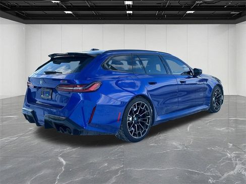Used 2025 BMW M5 Touring w/ M Driver's Package image 10