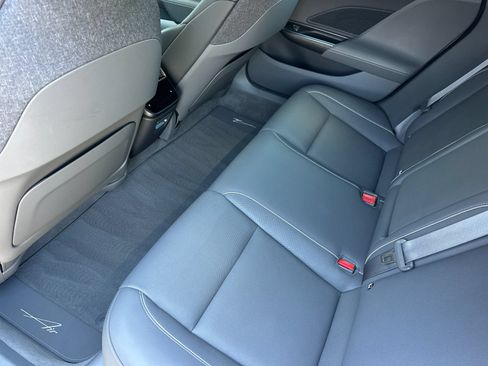 Used 2025 Lucid Air Touring AWD/4WD image 12