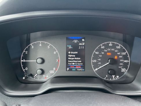 Used 2025 Toyota Corolla LE image 34