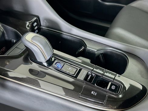 Used 2025 Toyota Crown XLE image 24