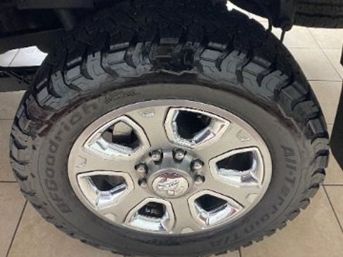 Used 2018 RAM 2500 Big Horn w/ Sport Appearance Group AWD/4WD image 27