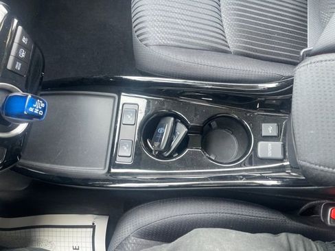 Used 2022 Toyota Prius Prime LE image 38