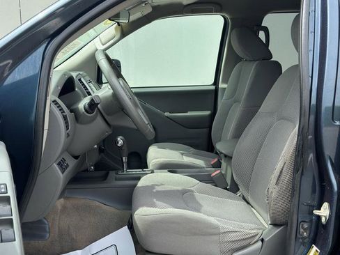 Used 2017 Nissan Frontier SV AWD/4WD image 12