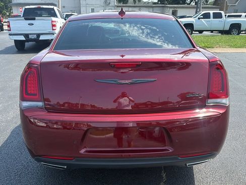 Used 2022 Chrysler 300 S RWD image 6