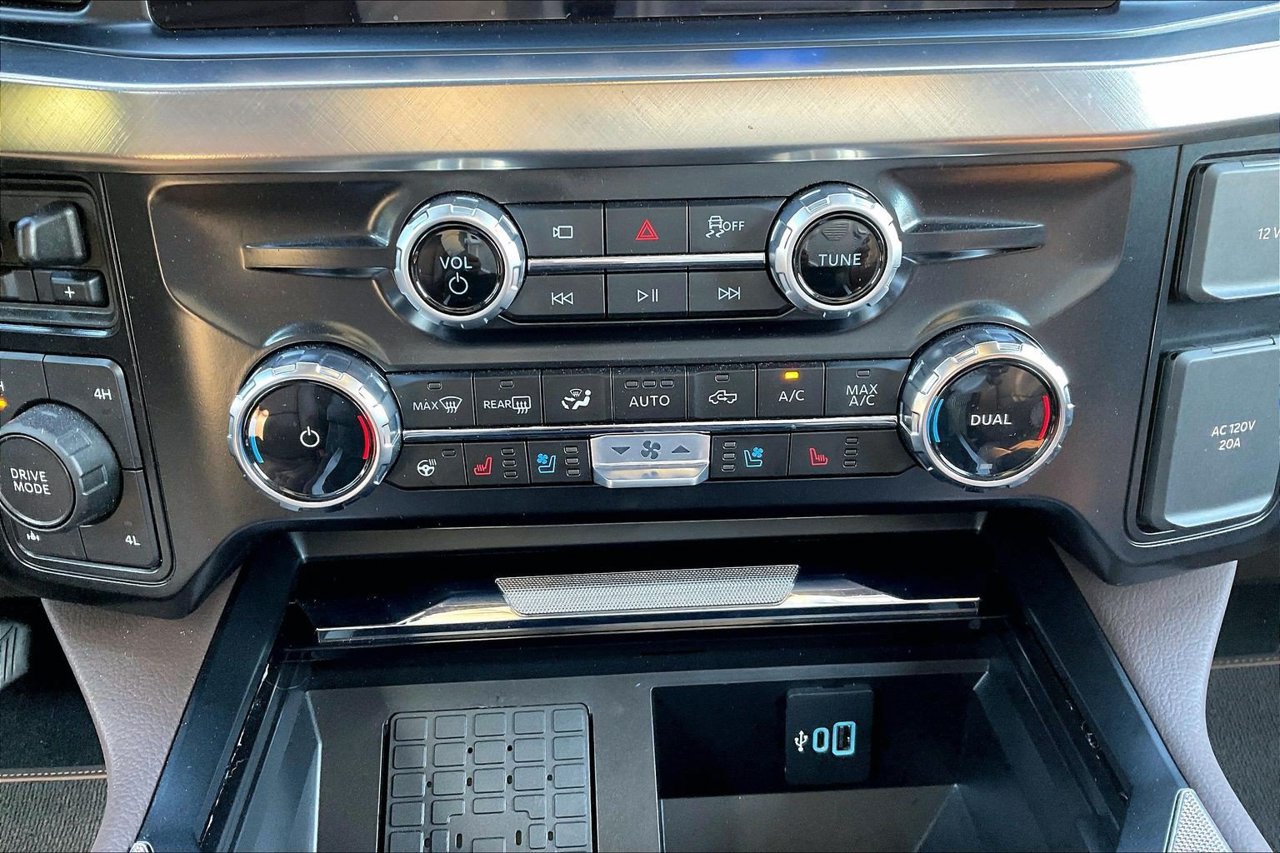 Used 2025 Ford F250 King Ranch w/ Chrome Package AWD/4WD image 19