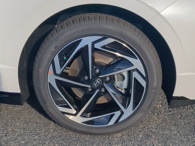 Certified 2026 Hyundai Sonata SEL AWD/4WD image 10