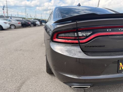 Used 2023 Dodge Charger SXT w/ Plus Group RWD image 21