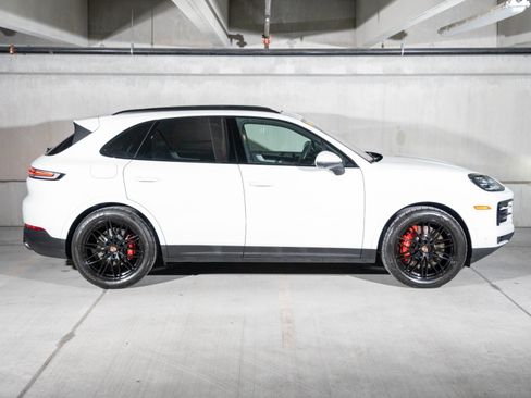 Certified 2026 Porsche Cayenne S AWD/4WD image 7