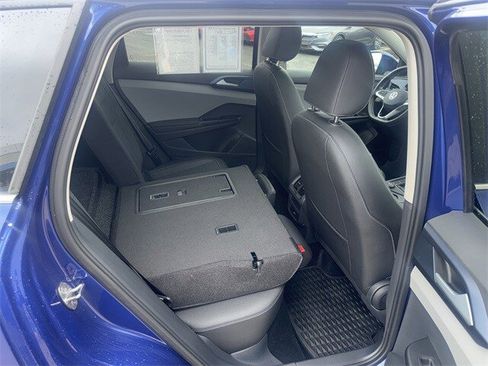 Used 2024 Volkswagen Taos SE w/ Panoramic Sunroof Package image 35