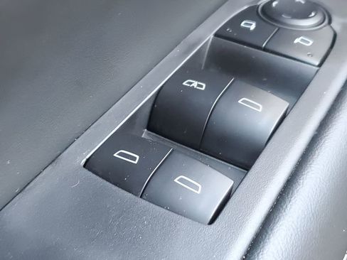 Used 2025 GMC Terrain Elevation AWD/4WD image 33