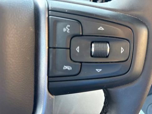 Used 2023 GMC Sierra 1500 SLT w/ SLT Premium Package AWD/4WD image 9
