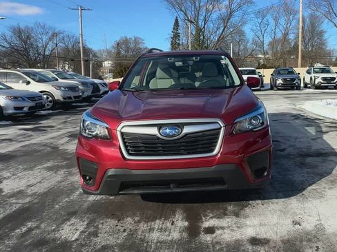 Used 2020 Subaru Forester Premium image 3