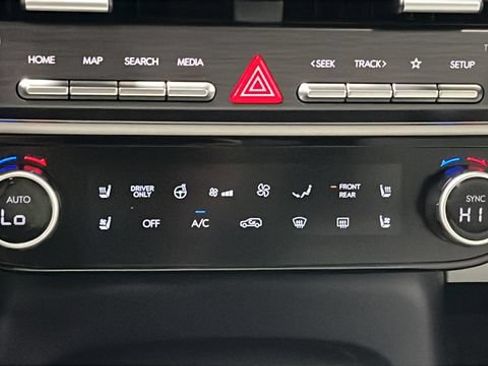 Used 2026 Hyundai Palisade Calligraphy AWD/4WD image 18