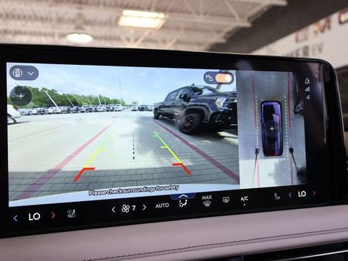 New 2026 Lincoln Aviator 2WD image 27