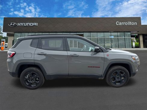 Used 2024 Jeep Compass Trailhawk image 4
