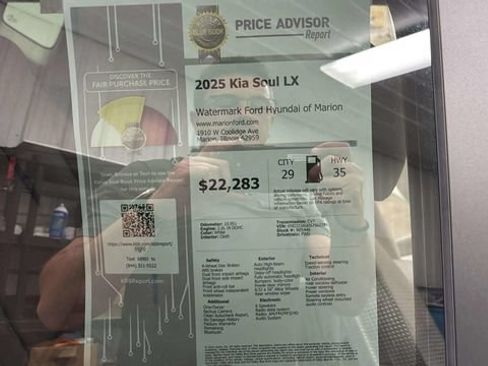 Used 2025 Kia Soul LX w/ LX Technology Package FWD image 27