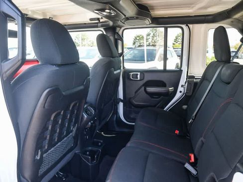 Used 2021 Jeep Wrangler Unlimited Rubicon w/ Safety Group AWD/4WD image 18