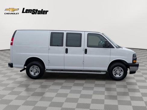 Used 2024 Chevrolet Express 2500 w/ Driver Convenience Package RWD image 6