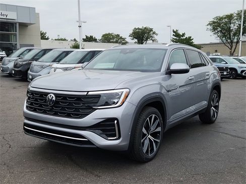New 2026 Volkswagen Atlas Cross Sport SEL Premium R-Line image 4