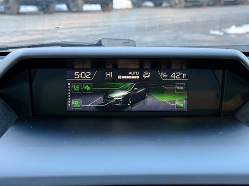 Used 2023 Subaru Crosstrek 2.5i Limited image 40