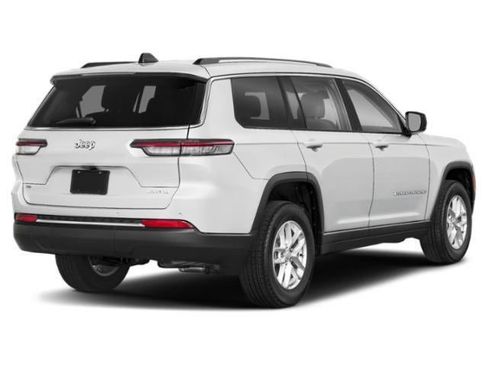Used 2023 Jeep Grand Cherokee L Limited AWD/4WD image 3