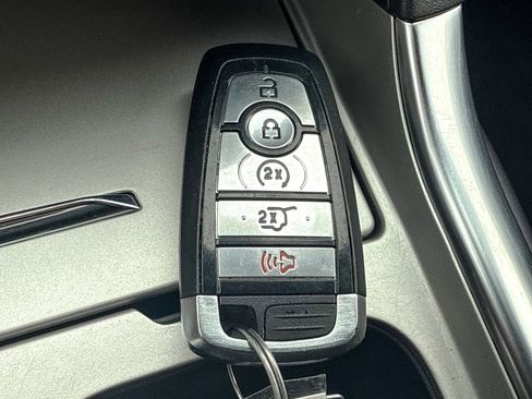 Used 2022 Ford Explorer XLT w/ Equipment Group 202A image 47