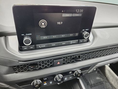 Used 2025 Honda Accord LX image 26