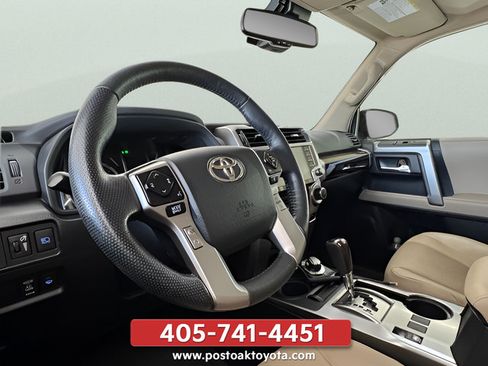 Used 2024 Toyota 4Runner Limited AWD/4WD image 19