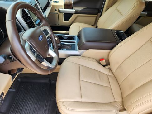 Used 2019 Ford F150 Lariat AWD/4WD image 10