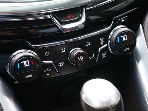 Used 2014 Chevrolet SS RWD image 23